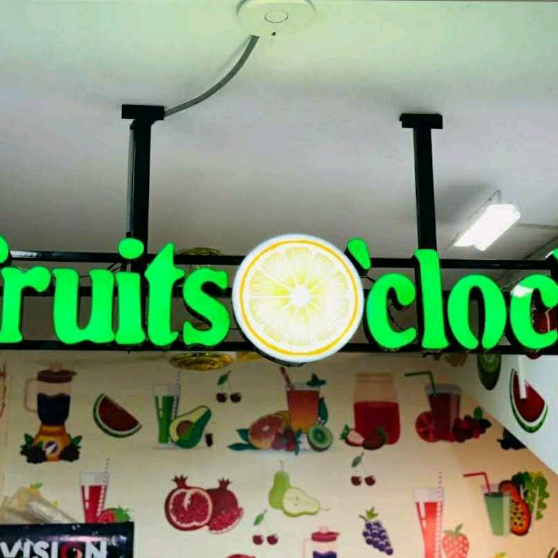 Fruits O Clock
