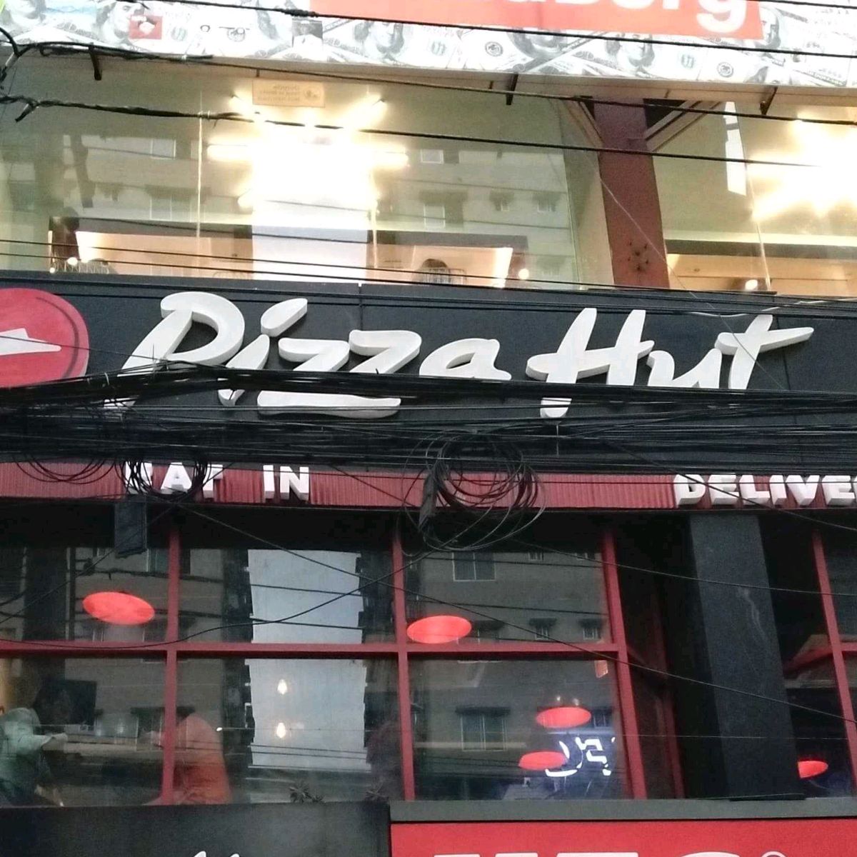 Pizza Hut