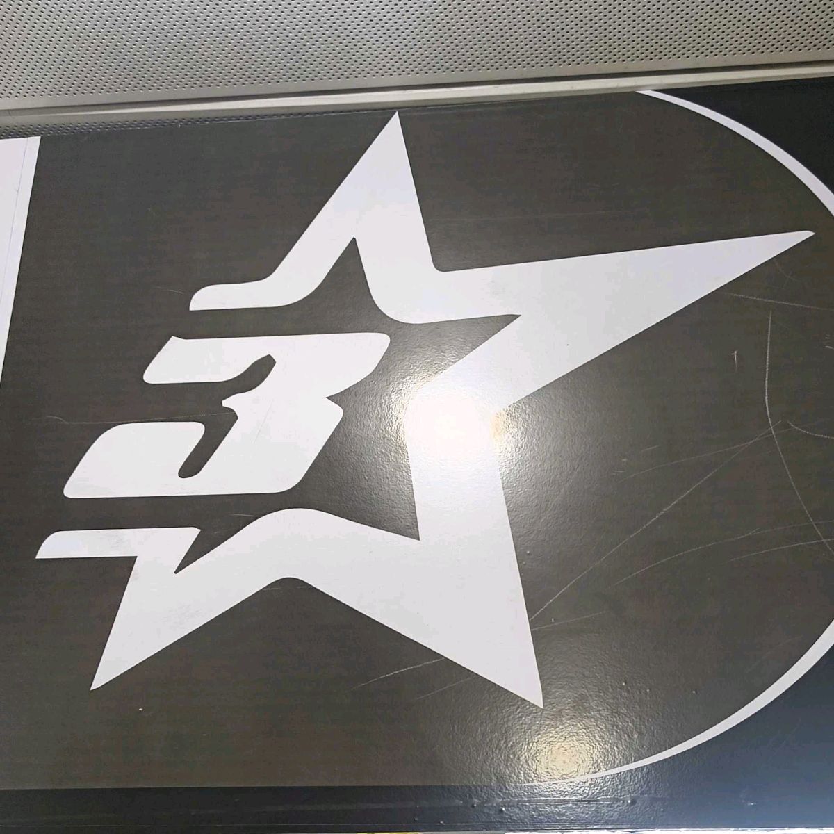 Three Start Mobile 