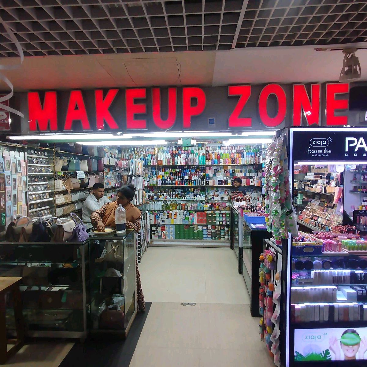 Make Up Zone