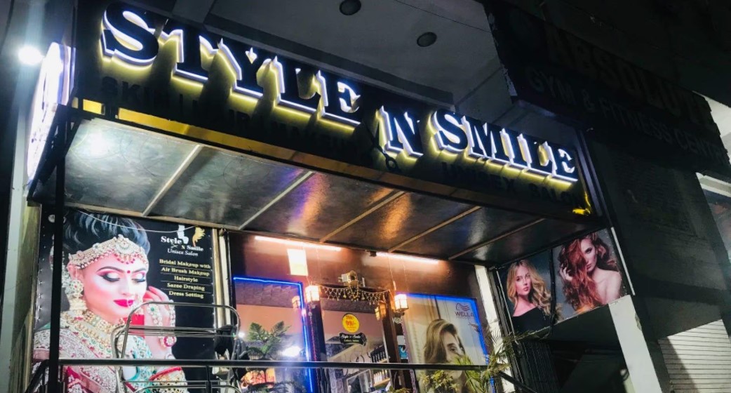 Style N' Smile Beauty Parlor